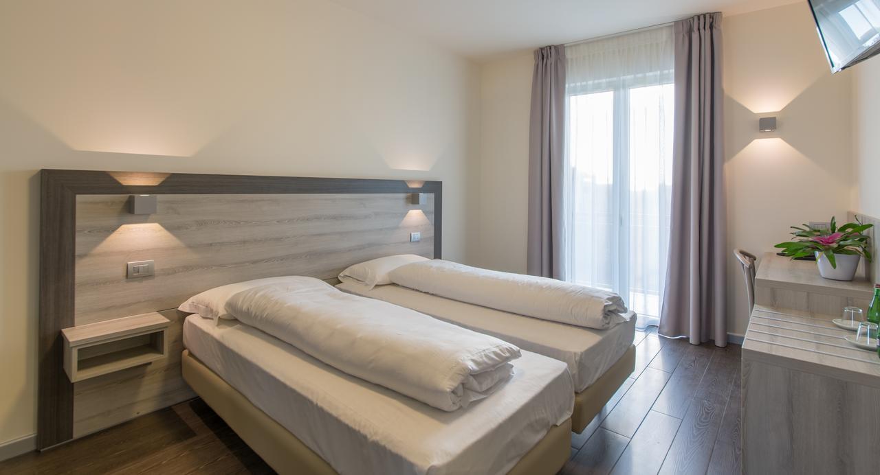 Hotel Panineria Colombera Rossa Brescia megye Kültér fotó